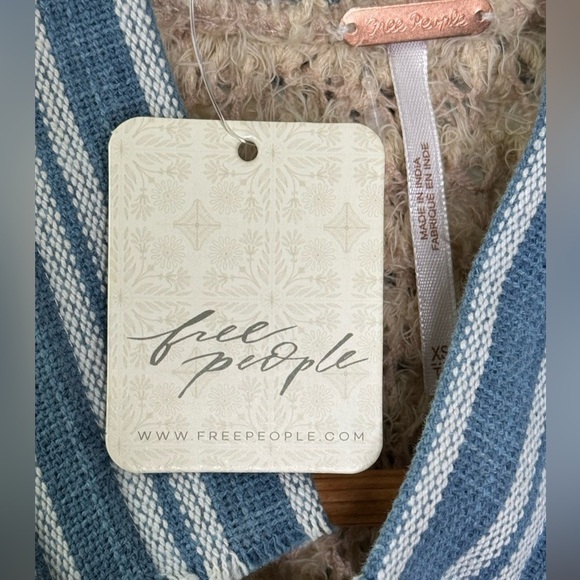 Free People Lonestar Poncho - Boho-Chic Comfort and Style - Picture 6 of 7